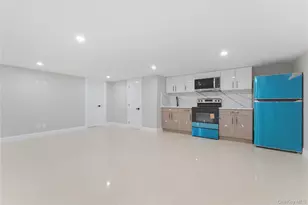 105-25 63rd Dr, Forest Hills, NY 11375 - Photo 7