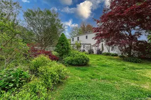 275 Southaven Ave, Medford, NY 11763 - Photo 15