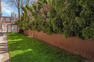 64-39 83rd St, Middle Village, NY 11379 - Photo 35