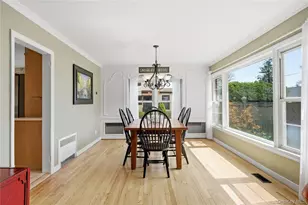 36 Hemlock Ln, Bay Shore, NY 11706 - Photo 13