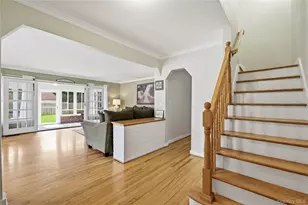 36 Hemlock Ln, Bay Shore, NY 11706 - Photo 27