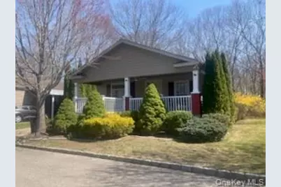 1661 Old Country Road #516, Riverhead, NY 11901 - Photo 1