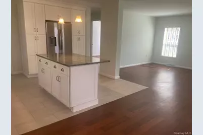 1661 Old Country Road #516, Riverhead, NY 11901 - Photo 11