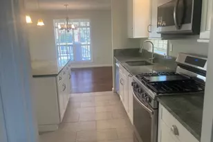 1661 Old Country Rd, Riverhead, NY 11901 - Photo 7