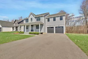 26 Wildwood Dr, Rock Tavern, NY 12575 - Photo 3