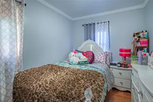 112-28 200th St, Saint Albans, NY 11412 - Photo 13