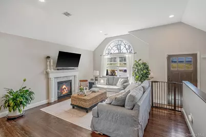 19 Probst Drive, Shirley, NY 11967 - Photo 5