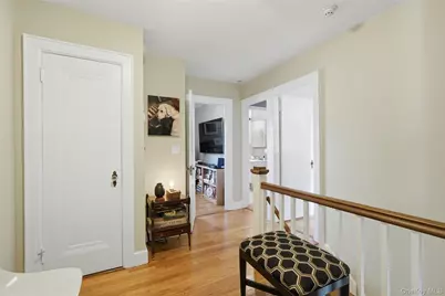 7 Bogert Place, Bronxville, NY 10708 - Photo 17