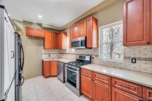 109-27 196th St, Saint Albans, NY 11412 - Photo 3