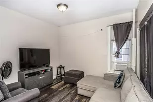 75-20 64th Pl, Glendale, NY 11385 - Photo 5