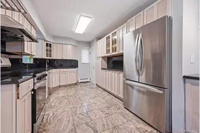 140 North Street, Locust Valley, NY 11560 - Photo 9