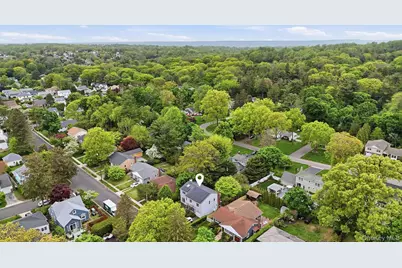 140 North Street, Locust Valley, NY 11560 - Photo 31