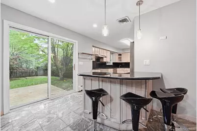 140 North Street, Locust Valley, NY 11560 - Photo 9