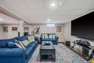 3476 Clifton Blvd, Wantagh, NY 11793 - Photo 13