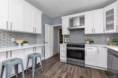 51 Park Place, Sea Cliff, NY 11579 - Photo 11