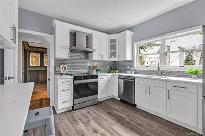 51 Park Place, Sea Cliff, NY 11579 - Photo 9