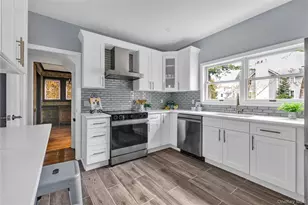 51 Park Pl, Sea Cliff, NY 11579 - Photo 9