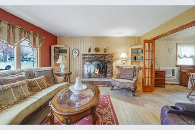 34 Oxbow Road, Patchogue, NY 11772 - Photo 5
