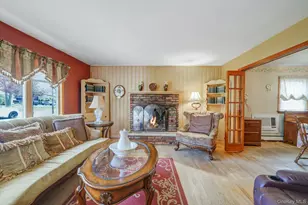 34 Oxbow Rd, Patchogue, NY 11772 - Photo 5