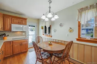 34 Oxbow Rd, Patchogue, NY 11772 - Photo 11