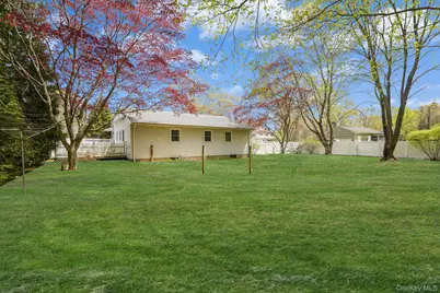 34 Oxbow Road, Patchogue, NY 11772 - Photo 23