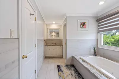 39 Coolidge Avenue, Roslyn Heights, NY 11577 - Photo 25