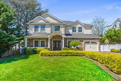 39 Coolidge Avenue, Roslyn Heights, NY 11577 - Photo 1