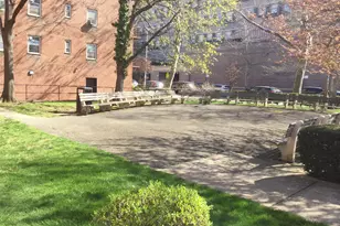 144-75 Melbourne Ave, Flushing, NY 11367 - Photo 11