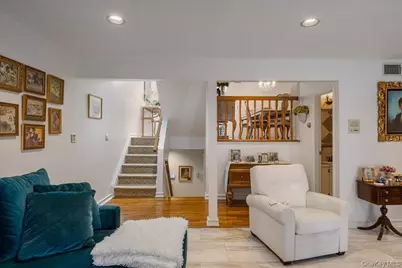 9 Eastern Drive, New Hyde Park, NY 11040 - Photo 15