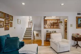 9 Eastern Dr, New Hyde Park, NY 11040 - Photo 15