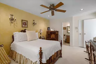 9 Eastern Dr, New Hyde Park, NY 11040 - Photo 11