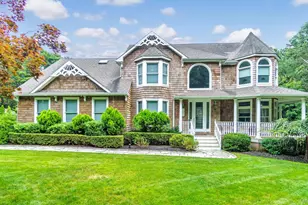 151 Chardonnay Dr, East Quogue, NY 11942 - Photo 5