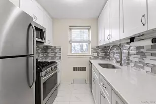 143-50 Hoover Ave, Briarwood, NY 11435 - Photo 7