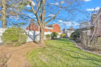 1244 Village Court, Baldwin, NY 11510 - Photo 25