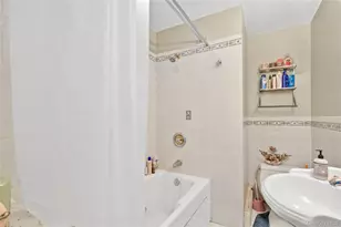 1244 Village Ct, Baldwin, NY 11510 - Photo 9