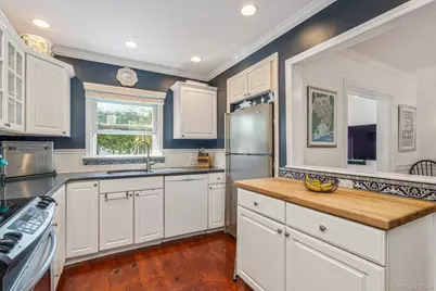 638 Lakeview Avenue, Rockville Centre, NY 11570 - Photo 7