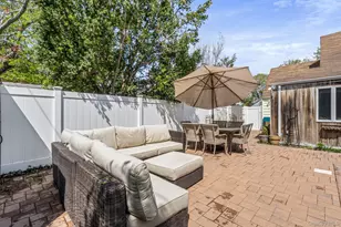 638 Lakeview Ave, Rockville Centre, NY 11570 - Photo 21