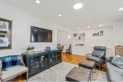 638 Lakeview Avenue, Rockville Centre, NY 11570 - Photo 5