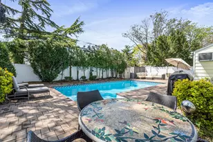 638 Lakeview Ave, Rockville Centre, NY 11570 - Photo 19
