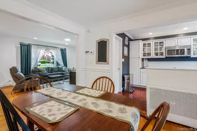 638 Lakeview Avenue, Rockville Centre, NY 11570 - Photo 9