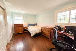 241-11 52nd Ave, Douglaston, NY 11362 - Photo 9