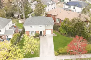 241-11 52nd Ave, Douglaston, NY 11362 - Photo 15