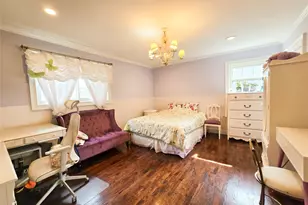 241-11 52nd Ave, Douglaston, NY 11362 - Photo 7