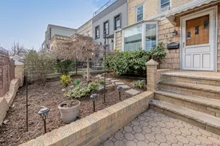 19-18 Ditmars Blvd, Astoria, NY 11105 - Photo 3