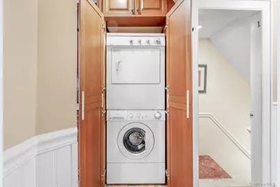 1918 Ditmars Boulevard, Astoria, NY 11105 - Photo 9