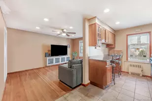 19-18 Ditmars Blvd, Astoria, NY 11105 - Photo 23