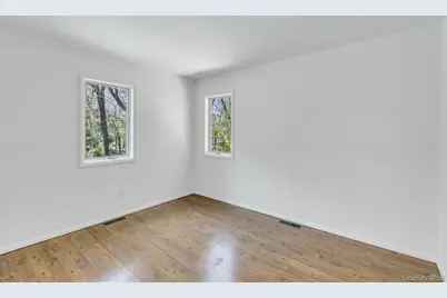 3 Quail Run, Hampton Bays, NY 11946 - Photo 17
