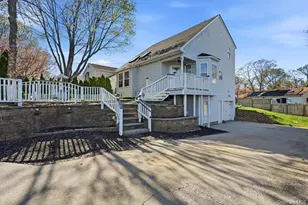 31 Sayville Rd, Sound Beach, NY 11789 - Photo 3