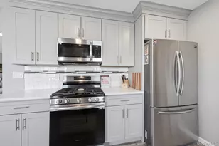 31 Sayville Rd, Sound Beach, NY 11789 - Photo 7
