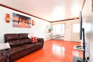 10107 Avenue L, Brooklyn, NY 11236 - Photo 7